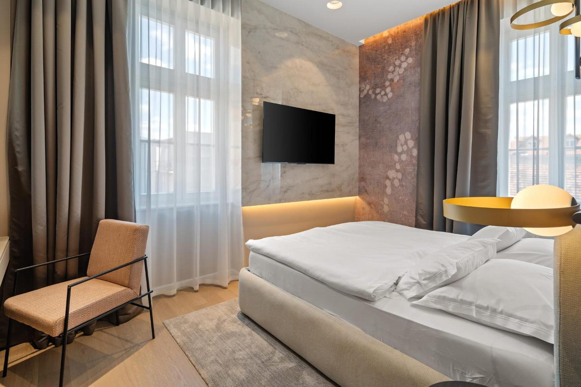 Monamel Luxury Suites Split Exterior photo